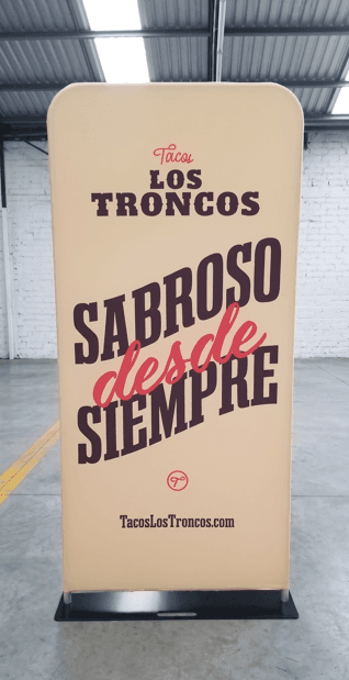 Teardrop Flags & Adjacent Styles — photo 3